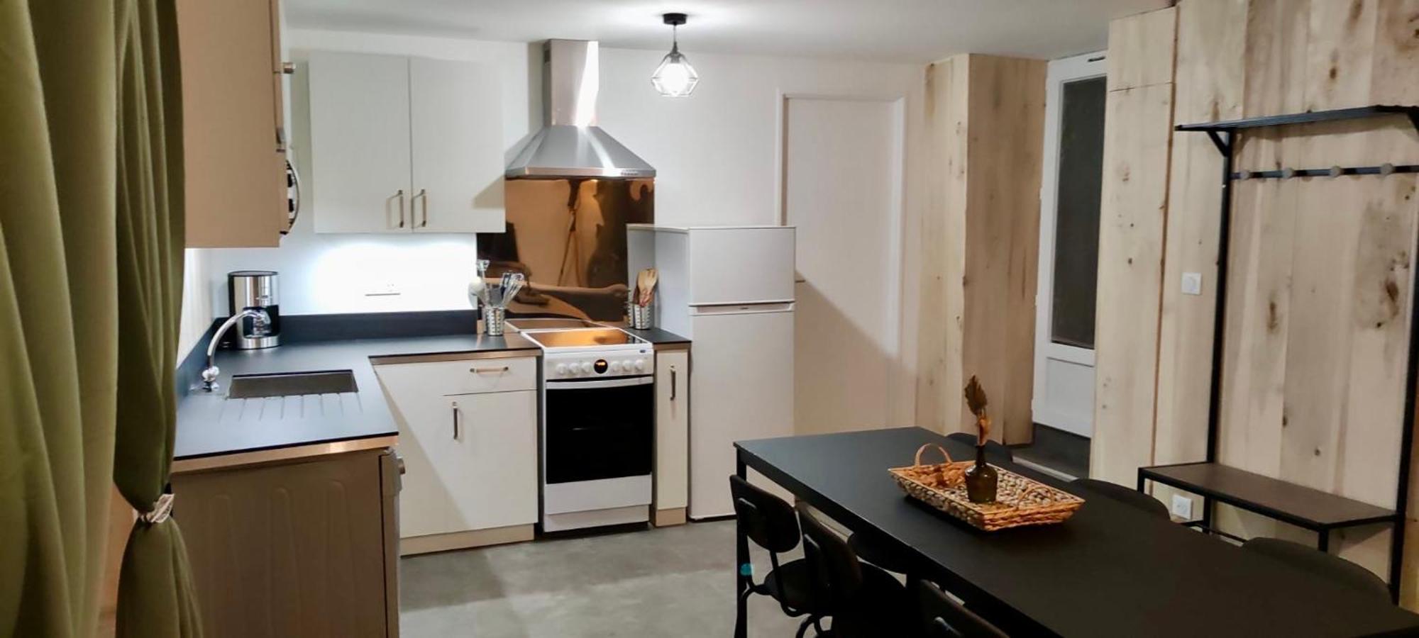Appartement 2 Chambres Avec Wifi Centre De Descartes Eksteriør billede